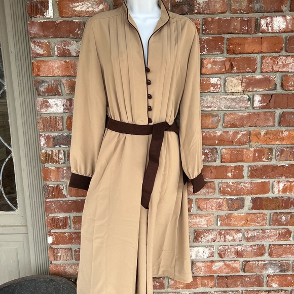 Vintage Adolph Schuman for Lilli Ann tan and brown belted dress size M - Picture 8 of 9